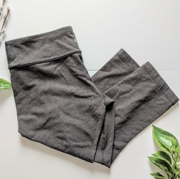 lululemon athletica Pants - Lululemon Wunder under crops size 12